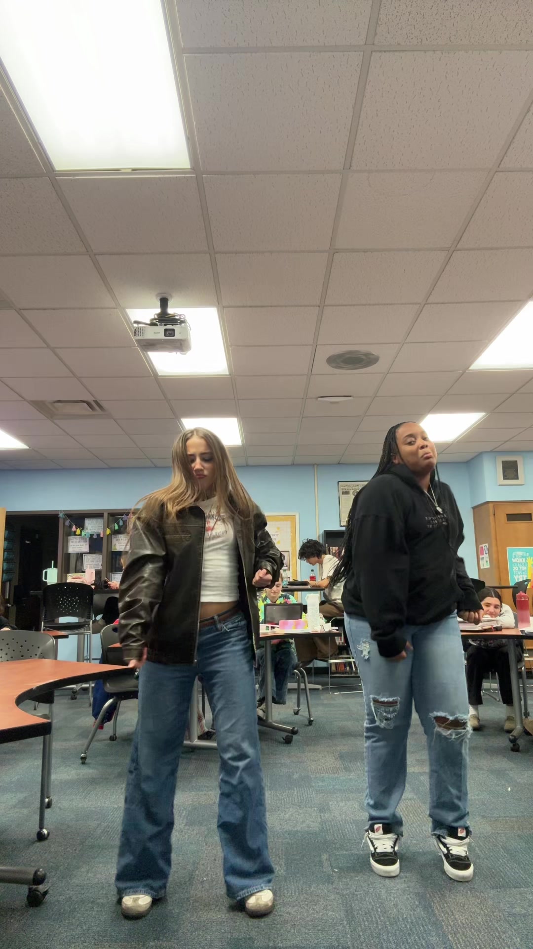 HAD TO ADD ENERGY TO THIS DANCE WITH MY GIRL @zozo💞 Also this fire jacket is from @aelfriceden_official dc: @J5🚶🏽‍♂️ #boo#fyp#viral#dance#amiinvitedtothecookout??? 