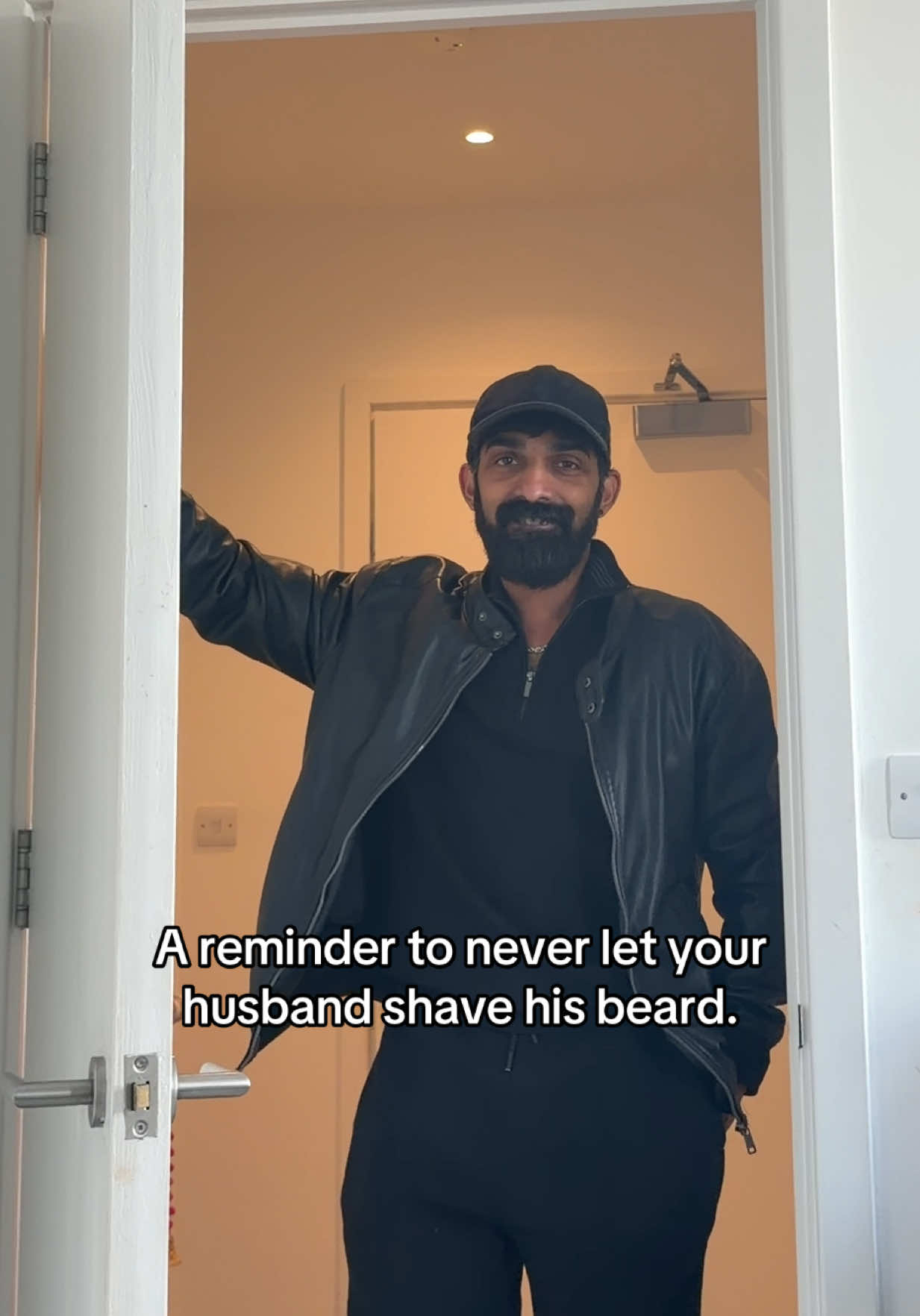 The scream I scrumpt. Please tell me I’m not overreacting 😭 #fyp #viral #beard #husband #foryoupage❤️❤️ 