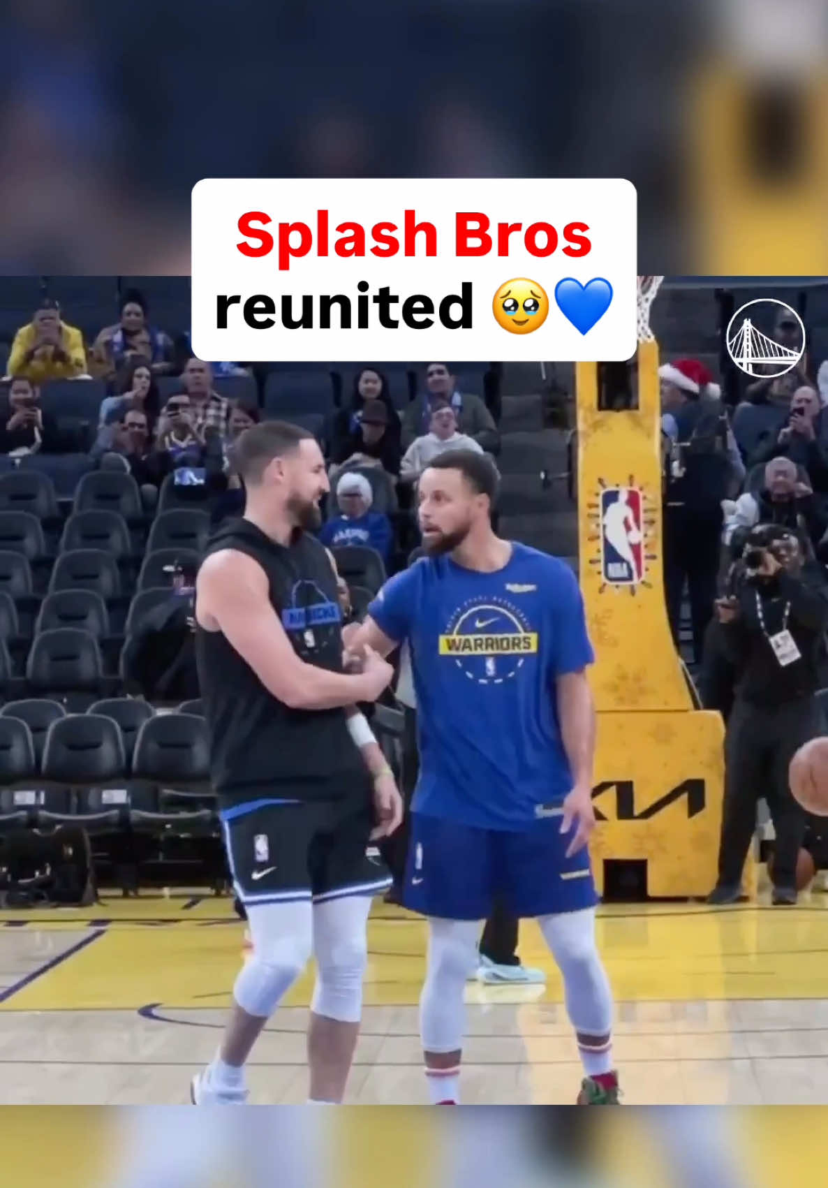 Steph and Klay on opposite sides 😭 [via @warriors] #stephcurry #klaythompson #basketballtiktok #nbahighlights 