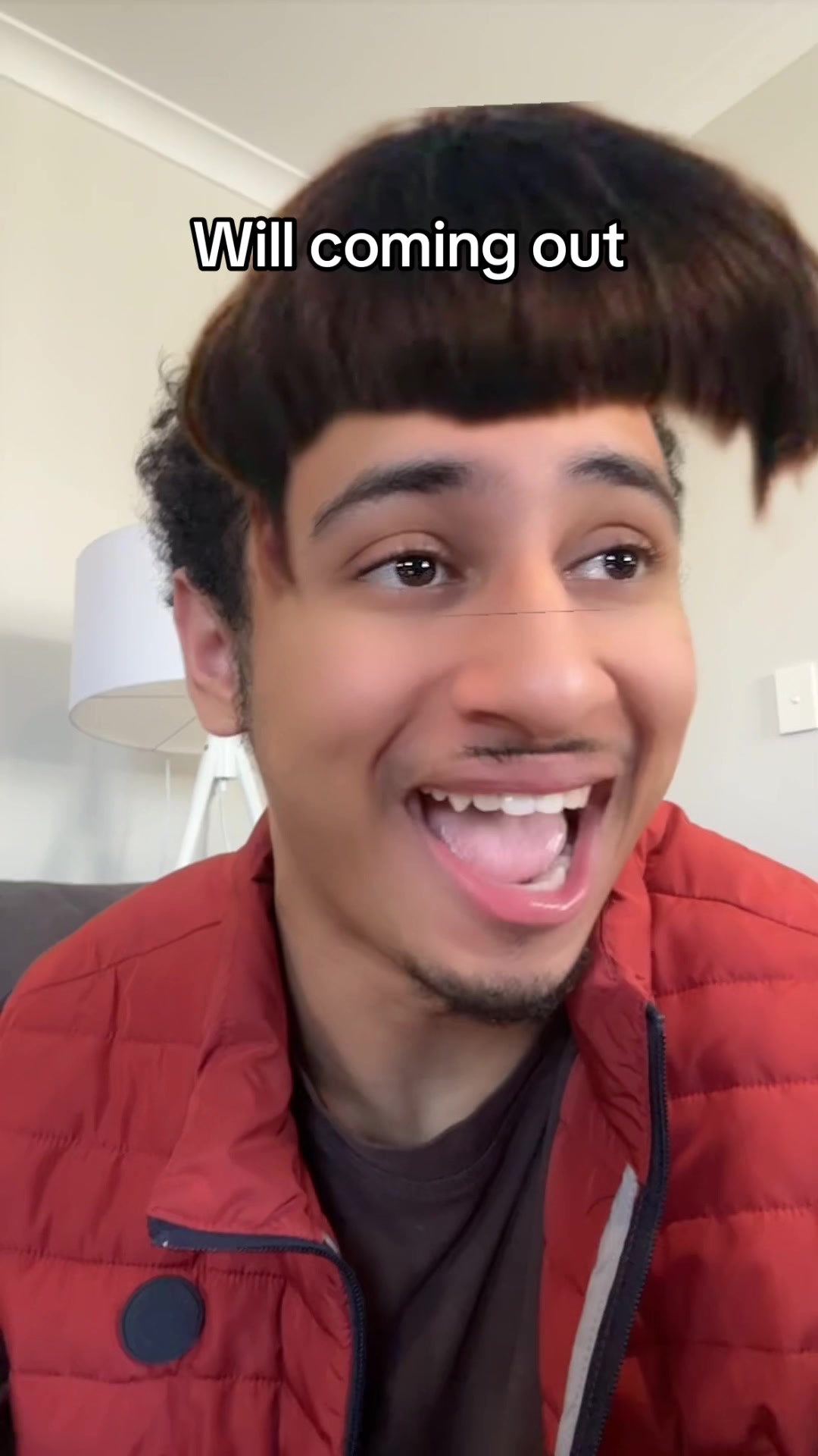 She mogging the whole crew #viral #strangerthings #fyp 