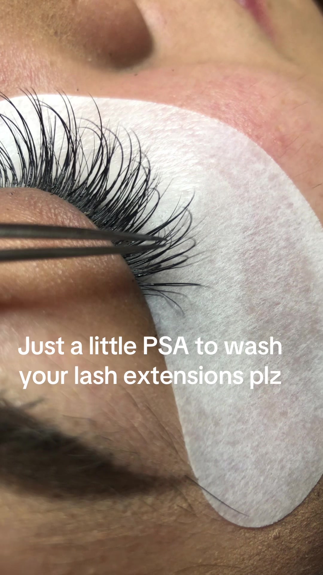 Every single day! #lashextensions #eyelashextensions 