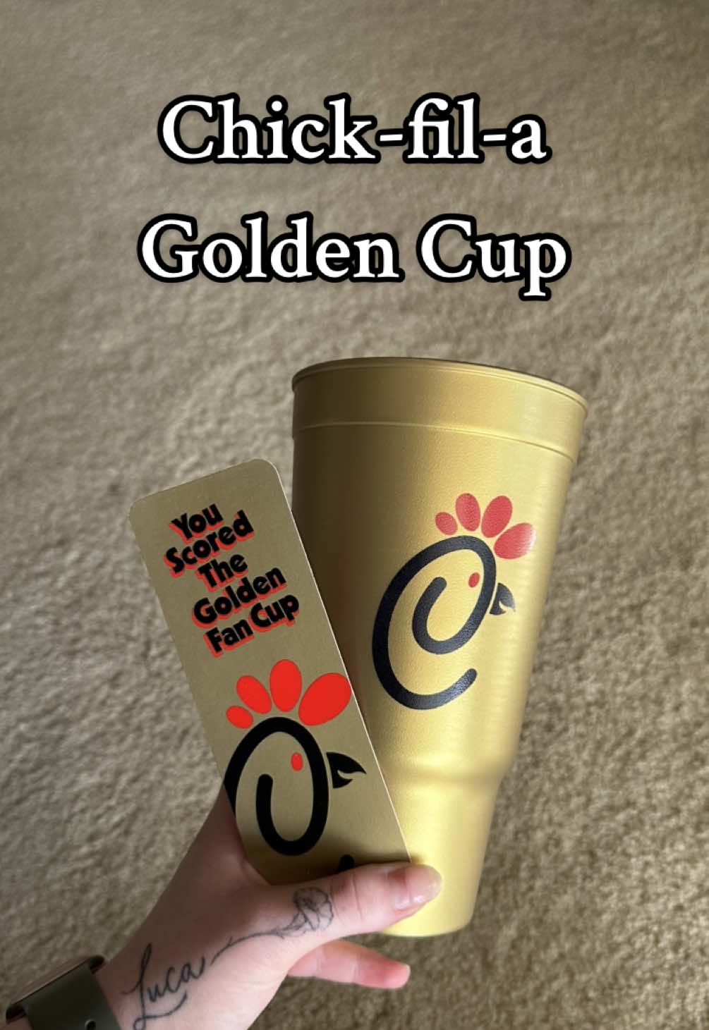 literally didn’t even film me opening it because i really didn’t think i was going to win ! So grateful! Thanks @Chick-fil-A ❤️  #chickfila #chickfilagoldencup #freechickfila #goldencup 
