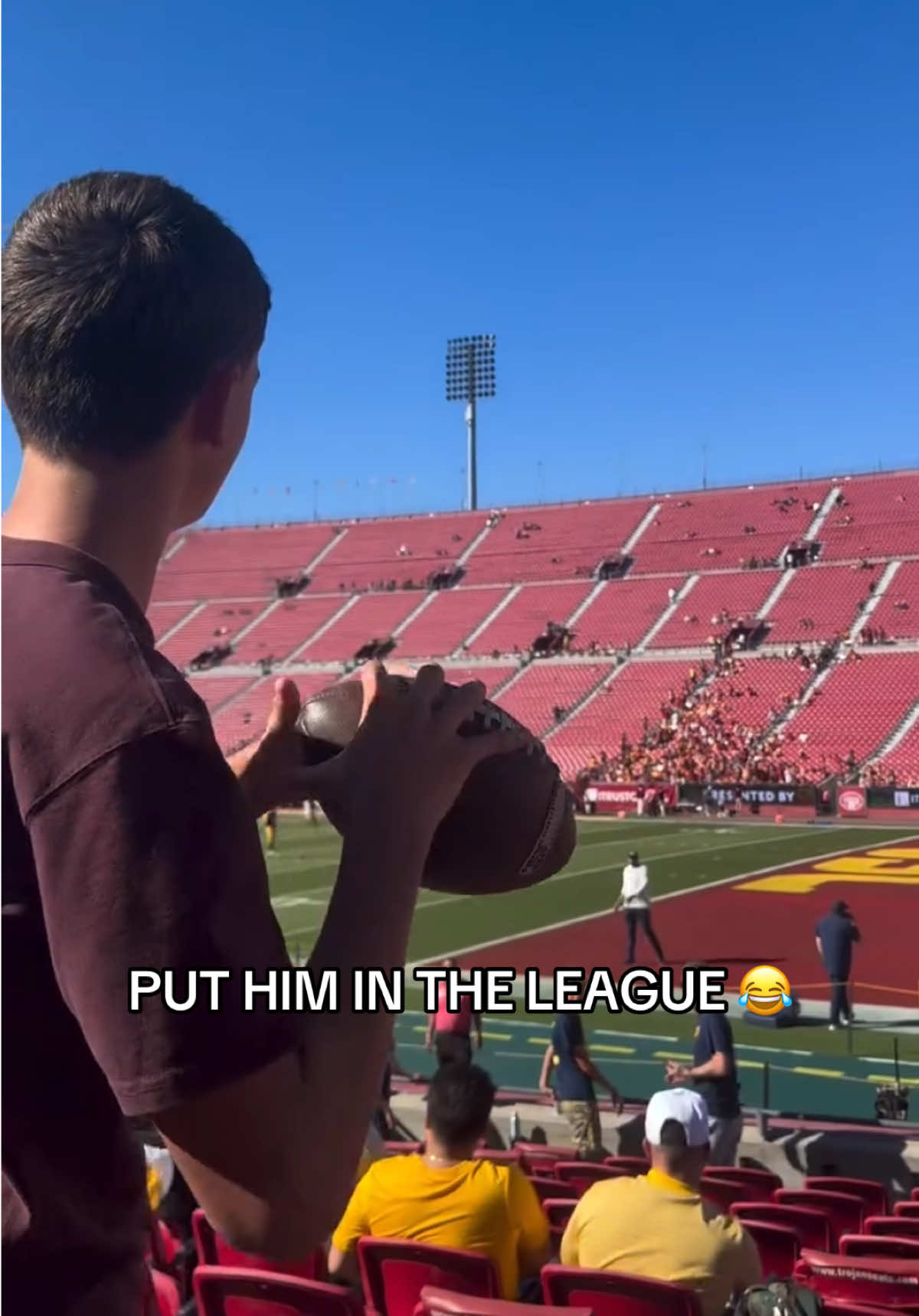 That spiral was beautiful 🔥 (matt.berman/IG) #football #footballtiktok #spiral #cfb 