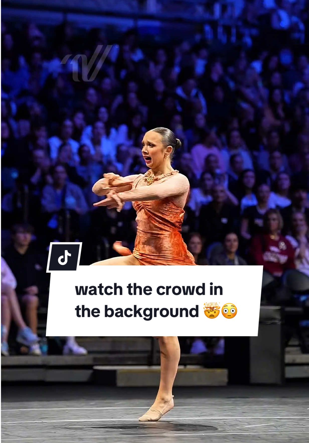 Watch the background. 👏 #UDAnationals @Tennessee Dance Team #Crowd #Reaction #CrowdReaction #PurpleRain 