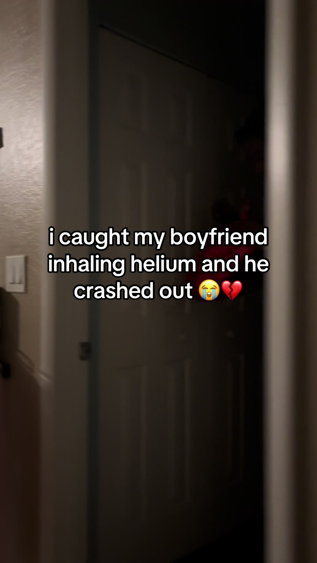 should i break up with him?? #fypシ #helium #birthday #boyfriend #relationshipgoals 