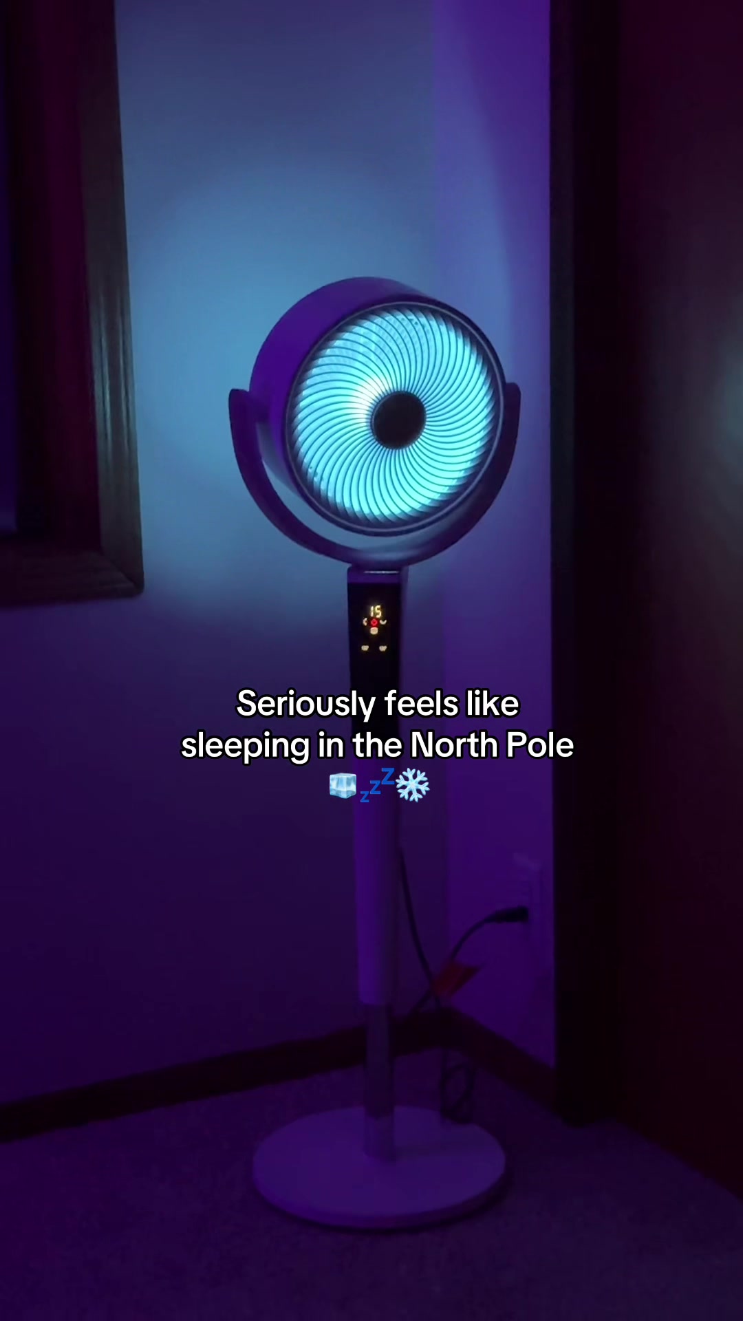 They wern’t lieing about that turbo mode 🥶 #hotsleepersolution #coolingfan #sleep #pedestalfan #cooloff 
