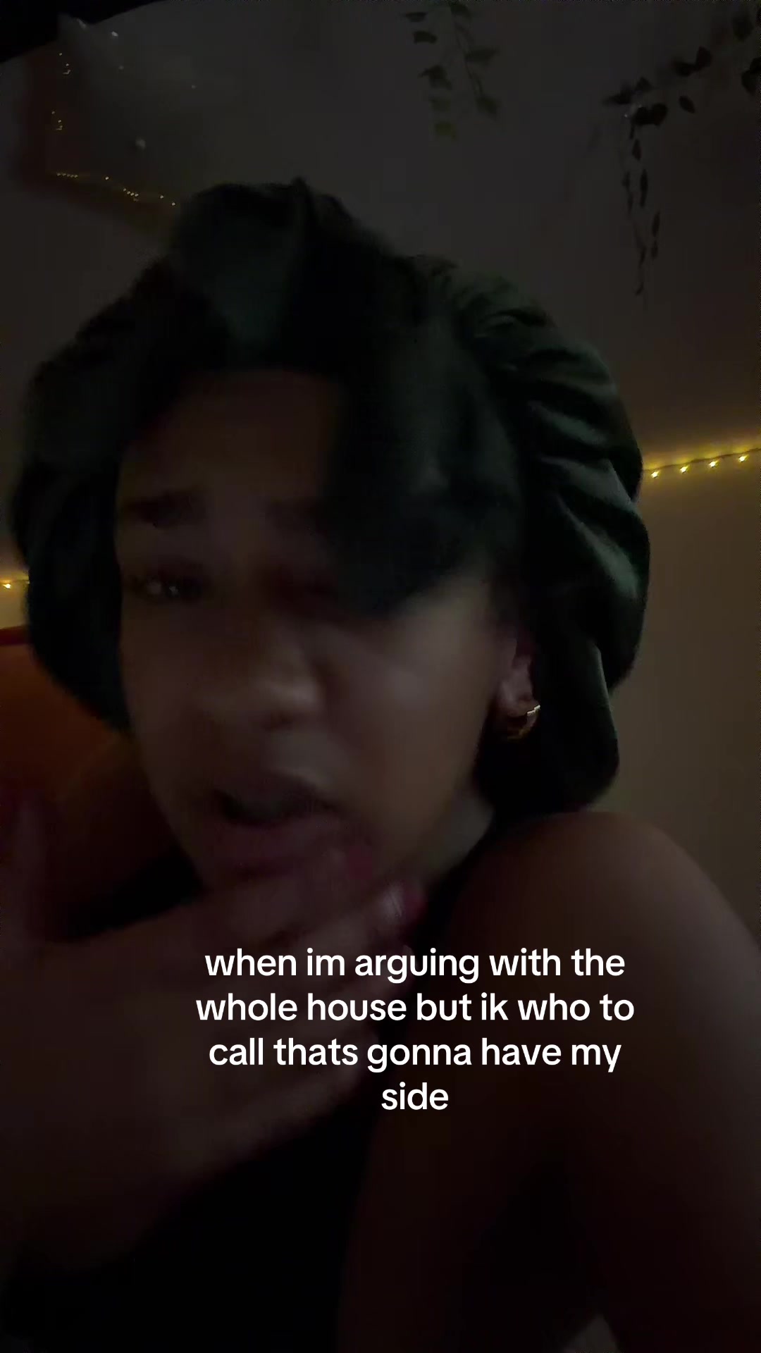 dont mind my fingers from red dye🫩