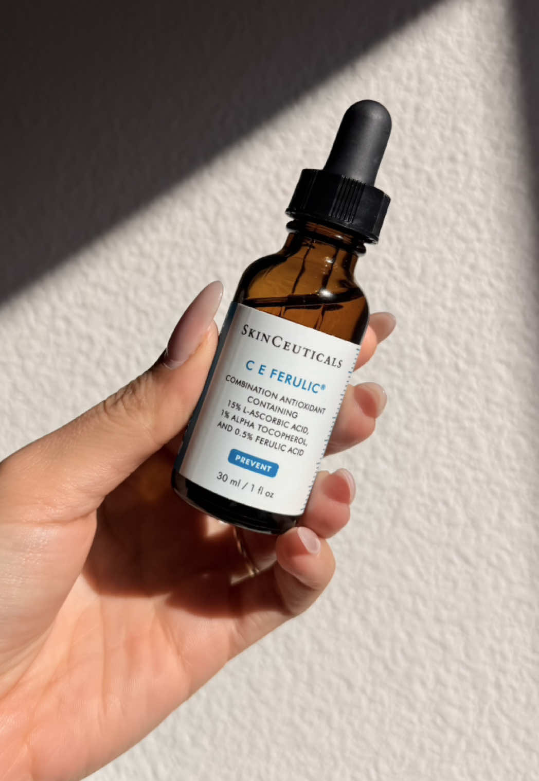 @SkinCeuticals is a staple in my morning routine ✨ I’m partnering with SkinCeuticals to share a step I consistently recommend, vitamin C for antioxidant protection and overall skin support. When it comes to skincare, it’s less about doing everything and more about doing the right things consistently. Save this for your routine 🤍 #SkinCeuticalsPartner #VitaminCDay #LaserFacial