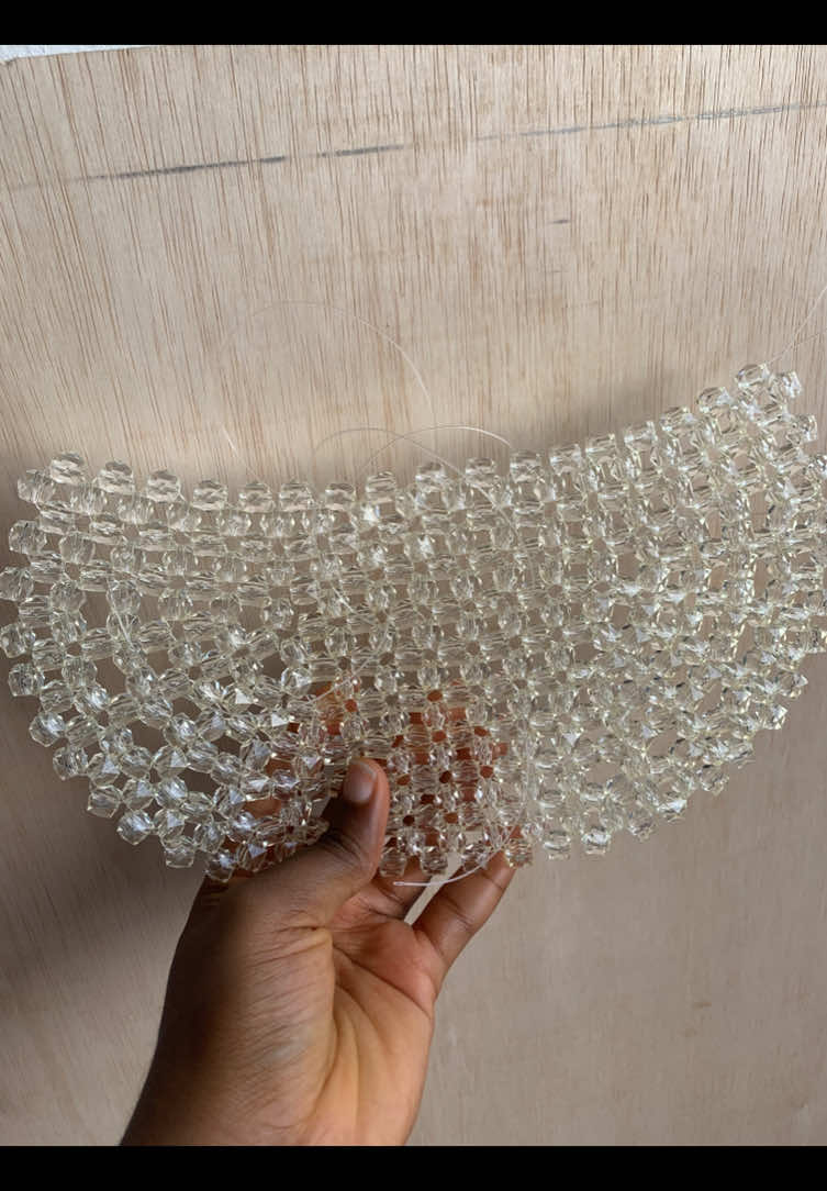 You trusted a beaded bag artist with 1000 followers and this is what you got ✨ Creativity supersedes all❤️ #bagsforwomen #beadedbag #smallbusiness #birthday #handmadegifts 