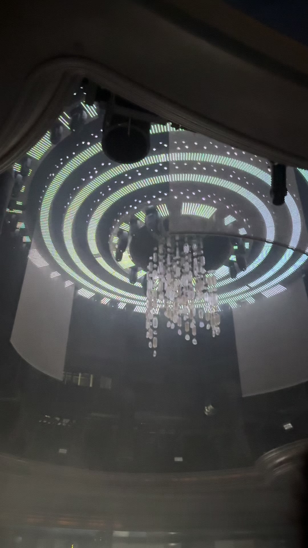 POV: You came for one drink… then the chandelier dropped and the night changed forever ✨🔥 #Omnia #LasVegas #VegasNights #Nightlife #fyp 